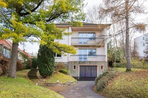 Exterior - Maison Bellevue: Mountain View, Shared Terrace & Wi-Fi (Brunstatt-Didenheim)