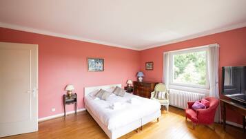 3 Schlafzimmer, Bügeleisen/Bügelbrett, WLAN, Bettwäsche