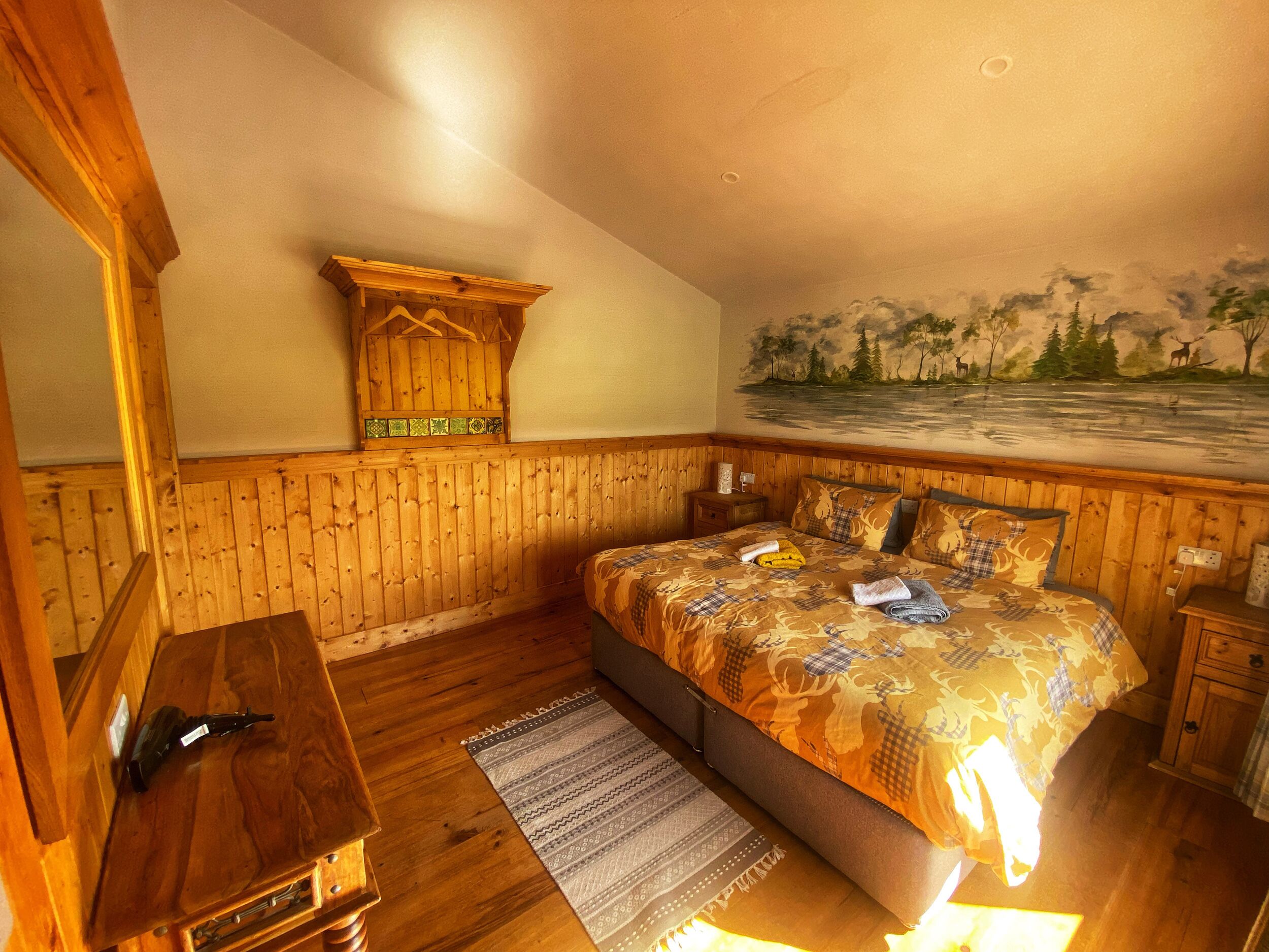 2 bedrooms, individually decorated, individually furnished, free WiFi