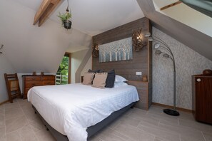 1 chambre, fer et planche Ă repasser, Wi-Fi, draps fournis