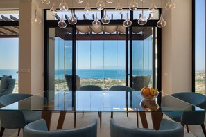 Dining - Villa Lux Calle Francia (Costa Adeje)