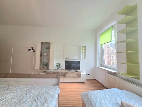 Cozy 1 bedroom apartment in a quaint Chemnitz neighborhood