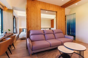 Casa Confort, vistas al jardín | Escritorio, espacio para trabajar con un portátil, wifi gratis