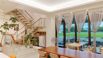 Maison Confort, vue jardin | Restauration