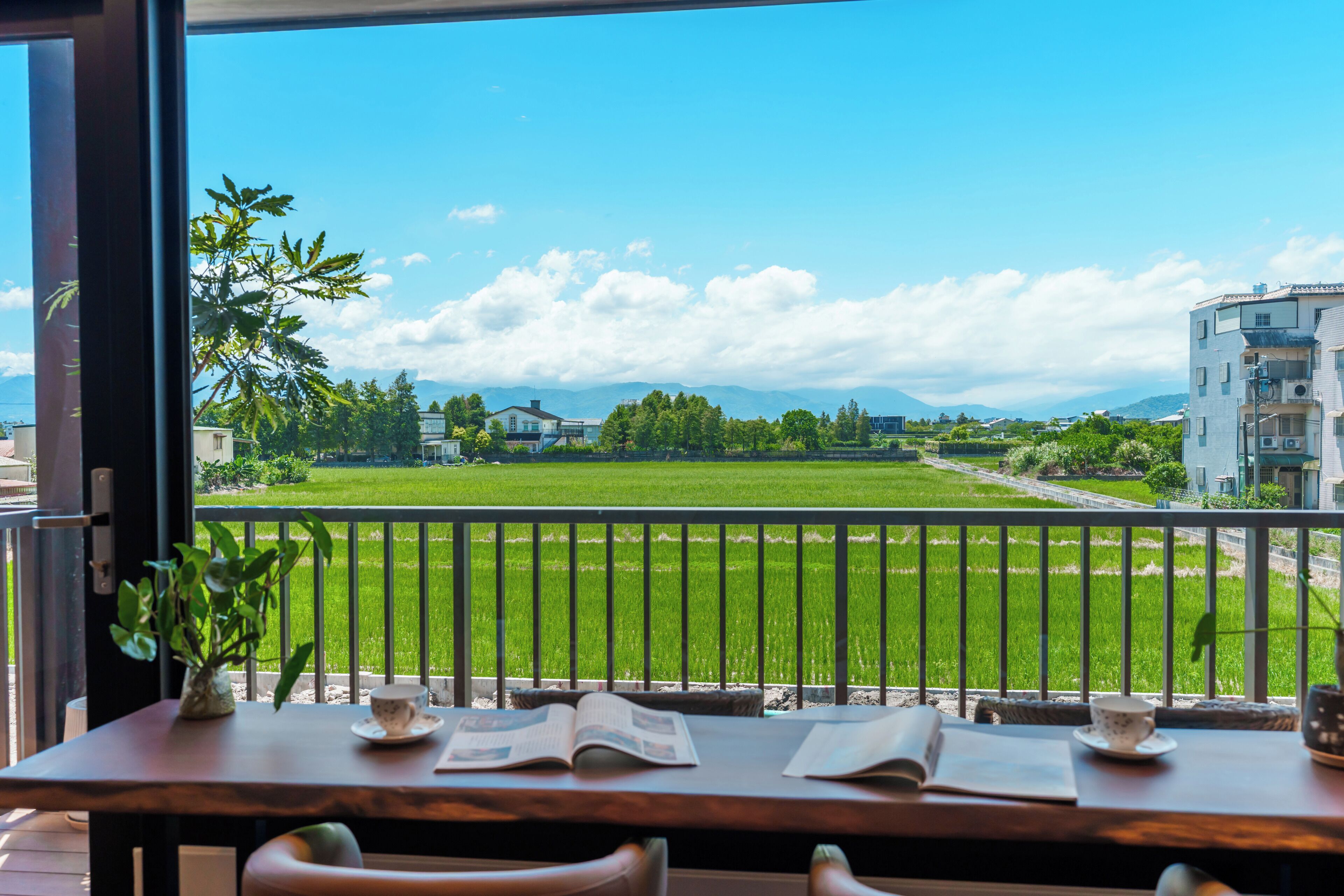 Comfort House, Garden View | Outdoor dining