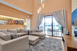 Villa - Spacious Luxury 4BR Suite Near Disney (Kissimmee)