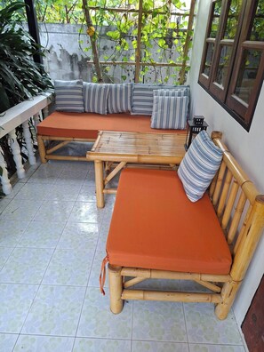 Huone, 1 makuuhuone, tupakointi sallittu, parveke | Parveke