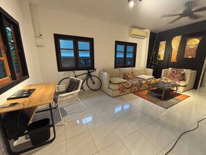 Room, 1 Bedroom, Smoking, Balcony | Interior