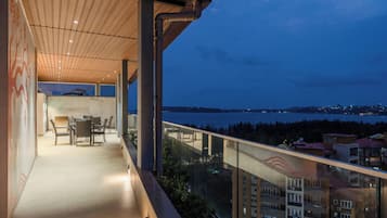 Apartment, 3 Schlafzimmer, eingeschrÀnkter Meerblick | UnterkunftsgelÀnde