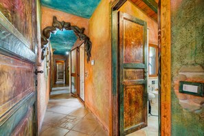 Interior - Room 'Guell' with Private Bathroom in the Hallway (Teulada)