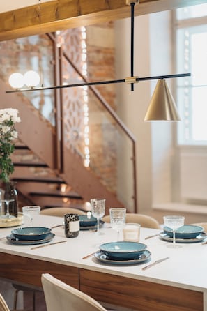 Luxury Suite | Dining