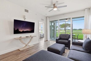 TV, offices - #315 - Golf Views - Nicely Updated -Sleeps 4 (Naples)