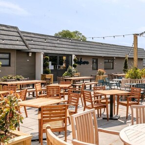 Outdoor dining - Our Little Escape - w/ Pool and Gym (Port Carlisle)