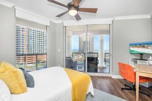 3 bedrooms, desk, iron/ironing board, free WiFi - Luxury Gulf-Front 3BR Condo – Pensacola Beach (Pensacola Beach)