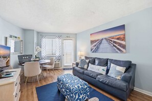Smart TV - Bluewater Breeze Ocean View Resort Getaway (Myrtle Beach)