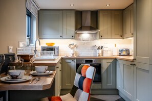 Fridge, microwave, oven, stovetop - The Cowshed - Stunning 1 Bedroom Cottage (Longhope)
