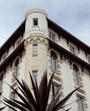 Exterior detail - Maison Atalaye (Biarritz)