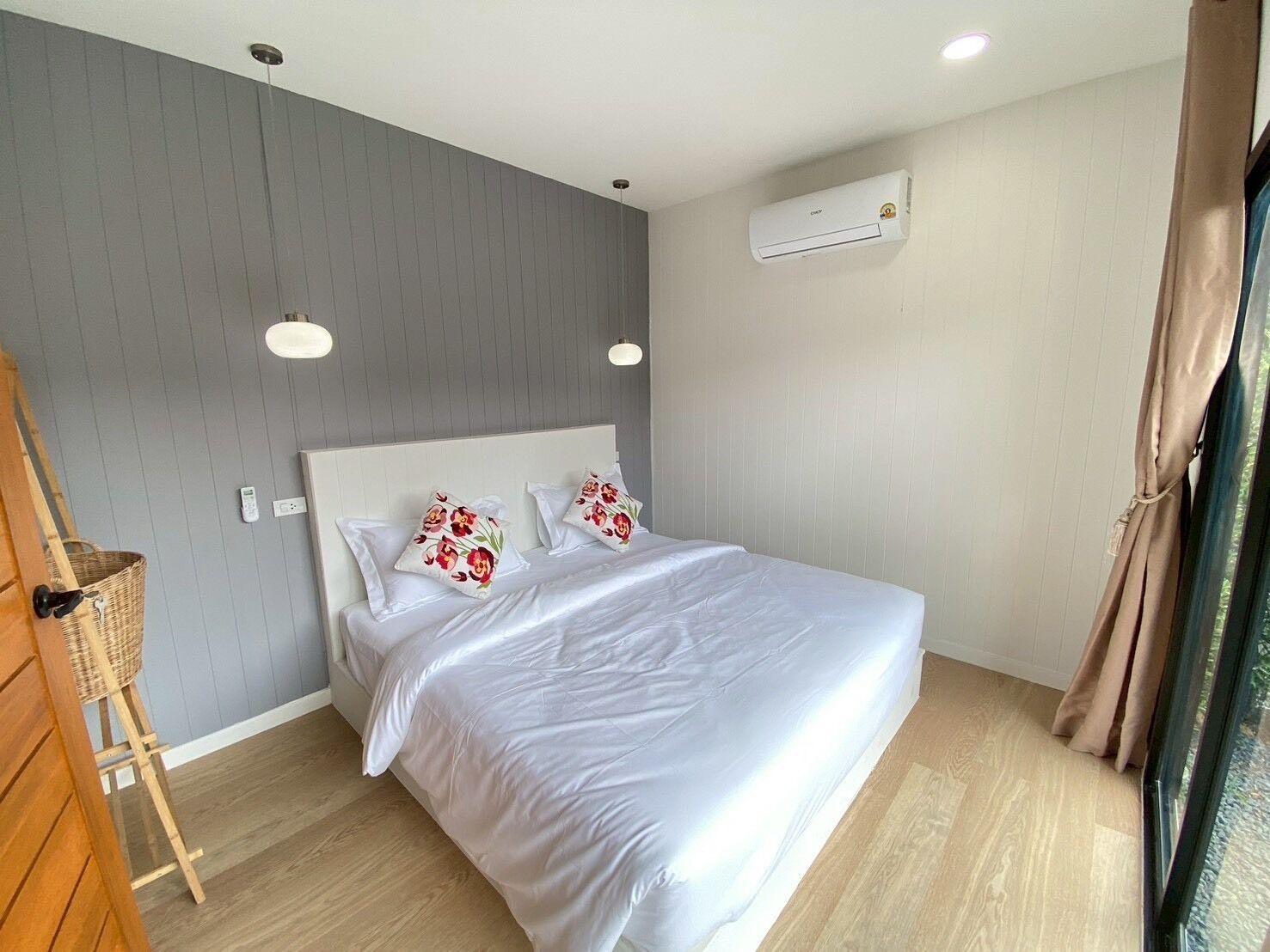 Deluxe-huone, näköala mäelle