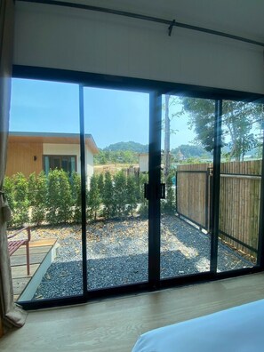 Deluxe Quadruple Room, Hill View | Interior - Aonang Green Tree Pool Village (Krabi)