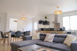 Interior - La Maison Angèle. (Criel-sur-Mer)