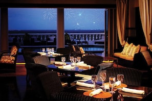 Dining - Last Minute Disney Getaway! Private Pool, Hot Tub & Game Room. Book Now! #15070 (Orlando)