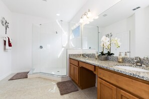 Hair dryer, towels - Last Minute Disney Getaway! Private Pool, Hot Tub & Game Room. Book Now! #12782 (Orlando)