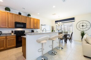 Fridge, microwave, oven, stovetop - Last Minute Disney Getaway! Private Pool, Hot Tub & Game Room. Book Now! #12782 (Orlando)