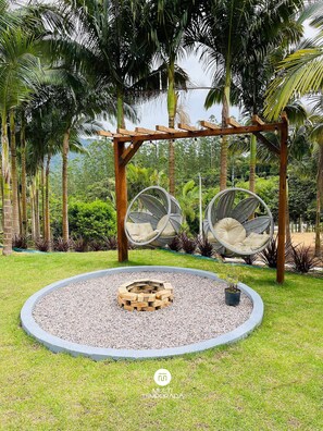 Chalet rustique Deluxe | Vue sur le jardin
