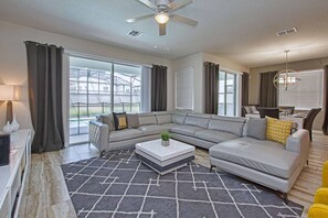 Smart TV - Last Minute Disney Getaway! Private Pool, Hot Tub & Game Room. Book Now! #24479 (Orlando)