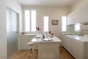 Fridge, dishwasher - Pontaccio, 19 - Your nest in town (Milano)