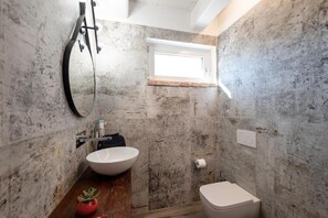 Double Room, Patio, Hill View | Bathroom - Casa Addis B&B  (Senigallia)