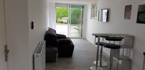 Interior - Self-contained studio at the edge of Ecouves (Cuissai)