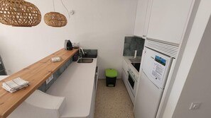 Fridge, oven, dishwasher, coffee/tea maker - 142 - Livingtarifa Mango (Tarifa)
