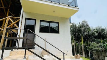 Premium Cottage, Pool Access | Exterior