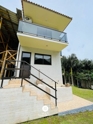 Premium-Ferienhaus, Poolzugang | Aussenbereich