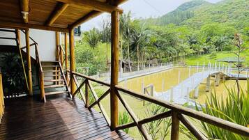 Premium Cottage, Pool Access | Property grounds