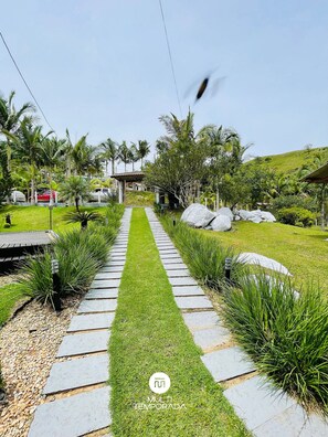 Premium Cottage, Pool Access | Garden view