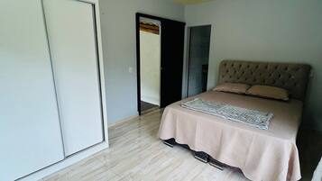 Casa de campo premium, acesso à piscina | Roupas de cama premium, individualmente decorados