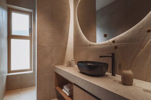 Shower, hair dryer - DAS AICH - Suite Luma (Aich-Assach)