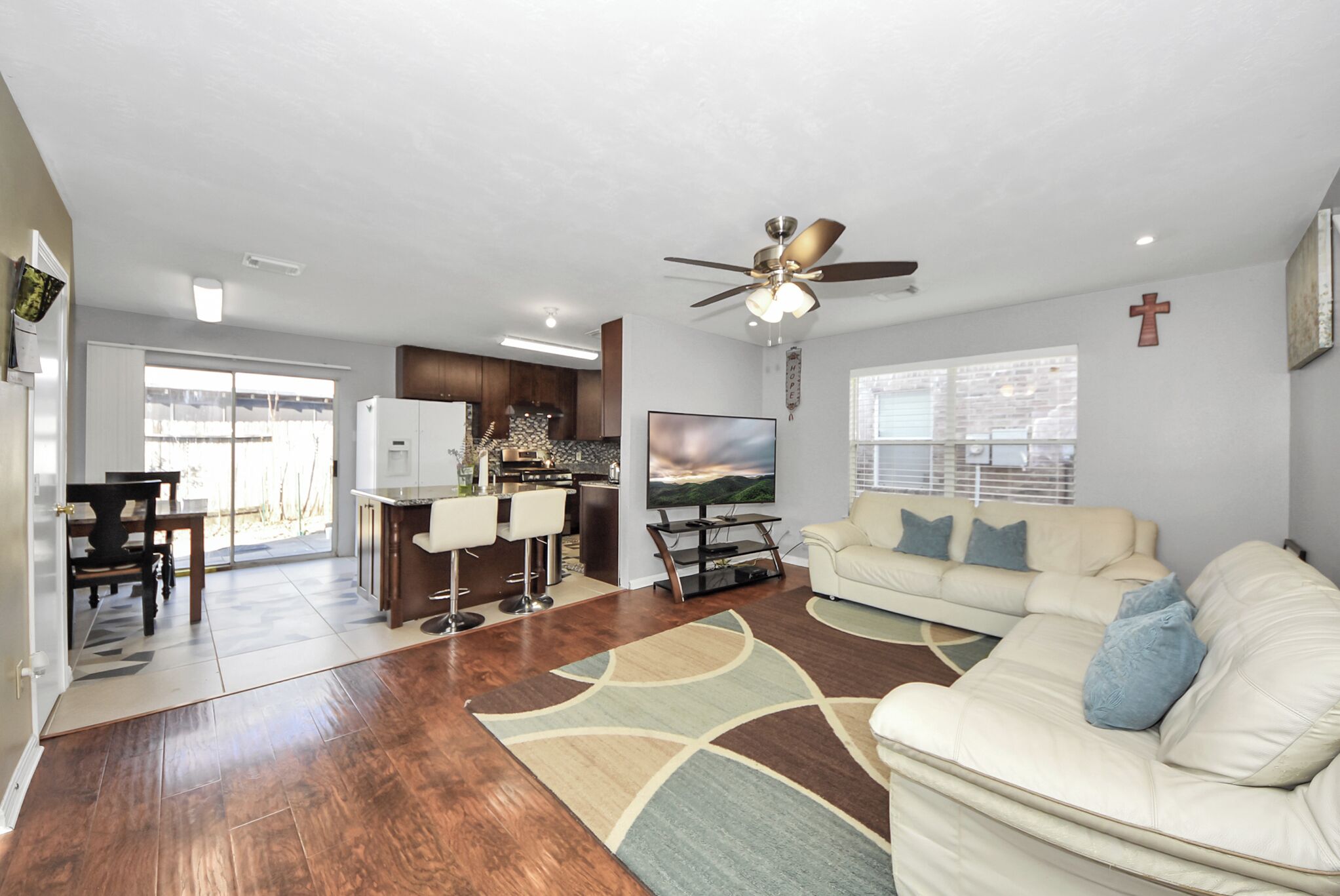 Rumah, 6 kamar tidur | Area keluarga