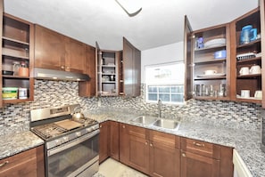 Maison, 6 chambres | Cuisine privée