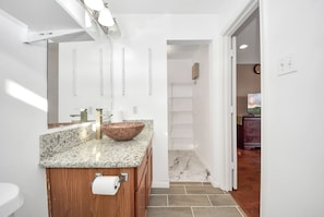 Maison, 6 chambres | Salle de bain