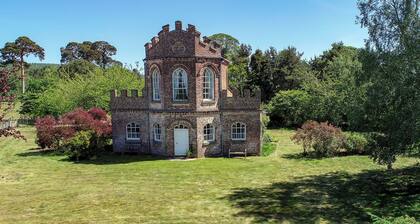 Historic folly in Capability Brown park for family or friends groups