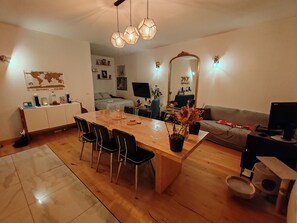 Interior - Large studio 9 minutes from the metro, with fully equipped kitchen (Drancy)