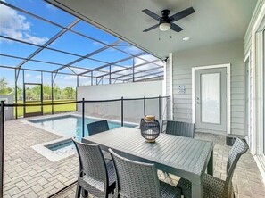Outdoor dining - Last Minute Disney Getaway! Modern Townhome with Private Pool. Book Now! #163437 (Orlando)
