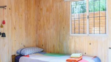 Standard Twin Room, Mountain View | Desk, laptop workspace, blackout curtains, free WiFi