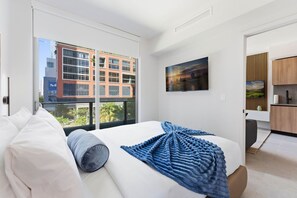 3 bedrooms, iron/ironing board, WiFi, bed sheets - Miami 165 - One Bedroom Apartment, Sleeps 5 (Miami)