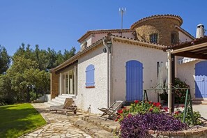 Exterior - Luxury Six-Fours villa with Pool and Jacuzzi (Six-Fours-les-Plages)