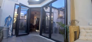 Interior - Stylish Cottage with Loft Sleeps 4 (Dublin)