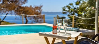 Villa Limanaki, Villa Limanaki Lavrion Port